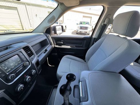 Used 2014 RAM 1500 Express w/ Black Ram 1500 Express Group image 29