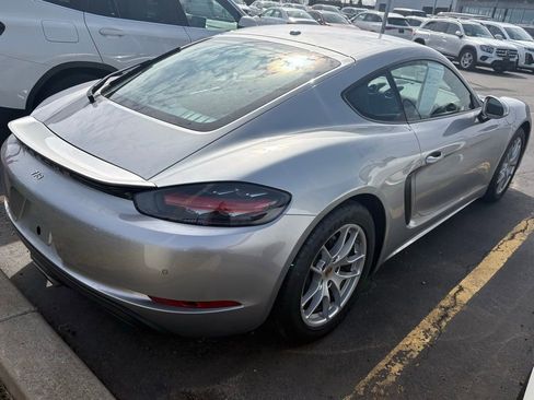 Used 2019 Porsche 718 Cayman image 6