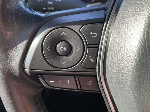 Used 2019 Toyota Camry SE image 19