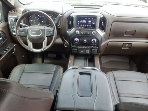 Used 2022 GMC Sierra 2500 Denali w/ Denali Ultimate Package AWD/4WD image 17