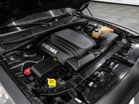 Used 2017 Dodge Challenger R/T RWD image 52