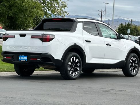 Used 2025 Hyundai Santa Cruz SEL AWD/4WD image 2