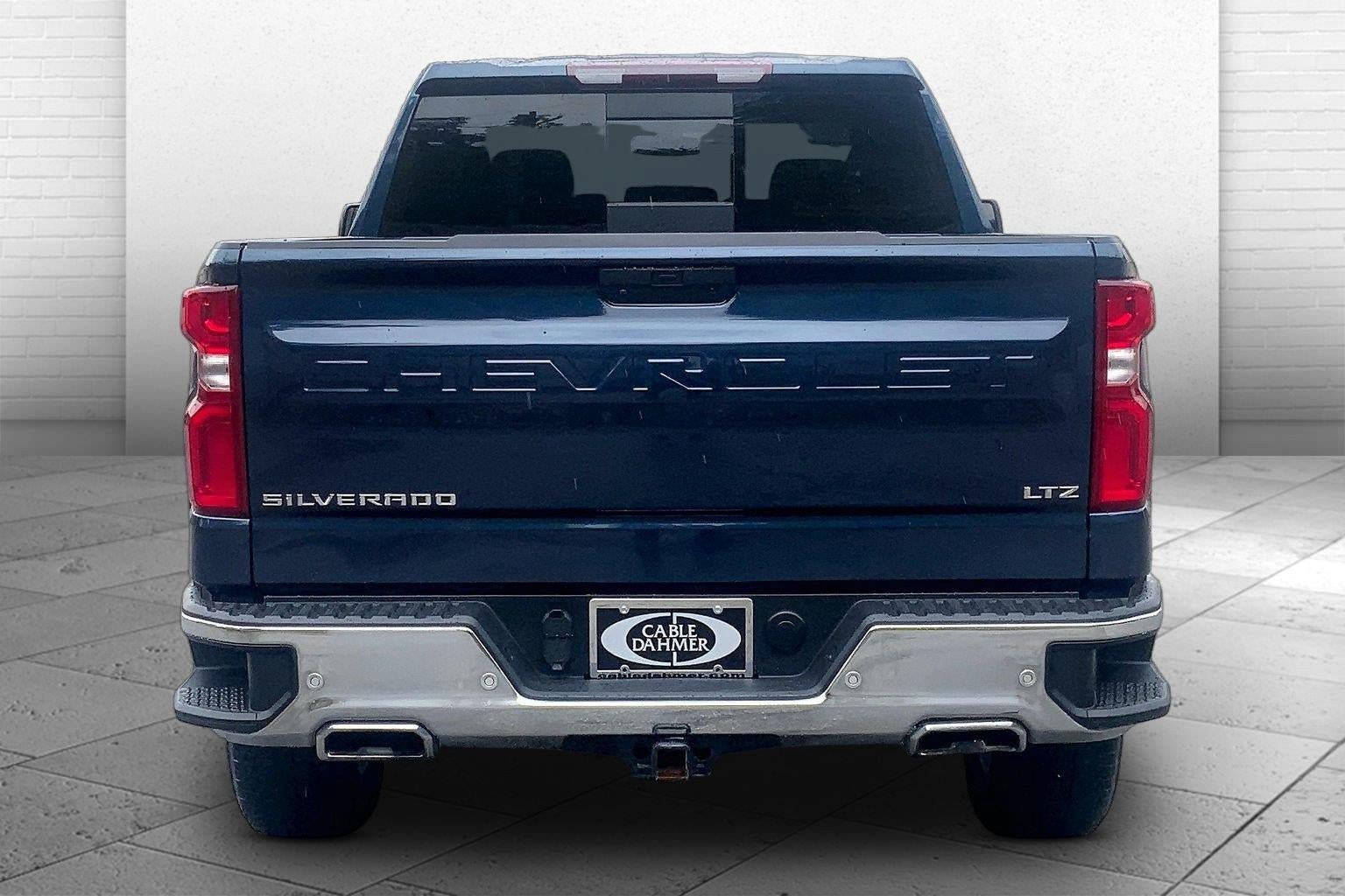 Used 2022 Chevrolet Silverado 1500 LTZ AWD/4WD image 3