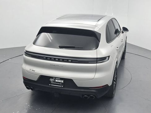 Used 2025 Porsche Cayenne S AWD/4WD image 61