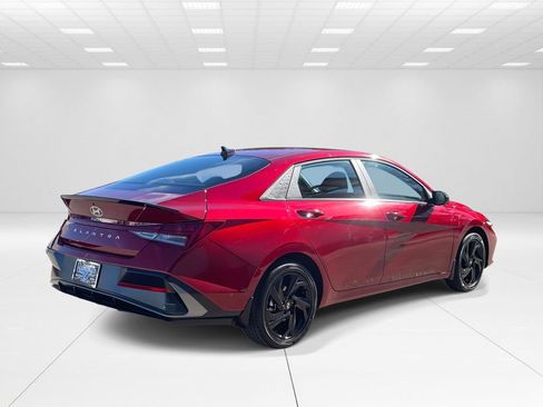 New 2026 Hyundai Elantra SEL Sport Premium FWD image 6