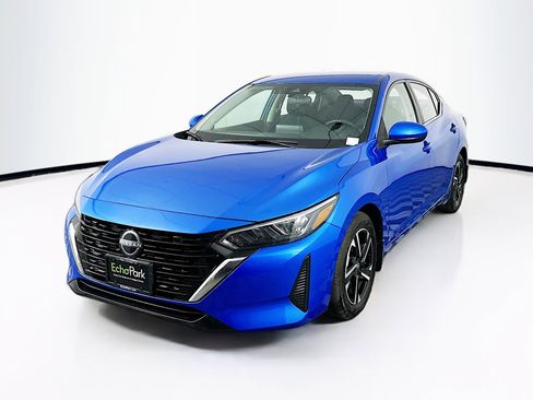 Used 2024 Nissan Sentra SV FWD image 3