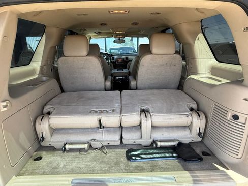 Used 2014 Cadillac Escalade Luxury AWD/4WD image 32