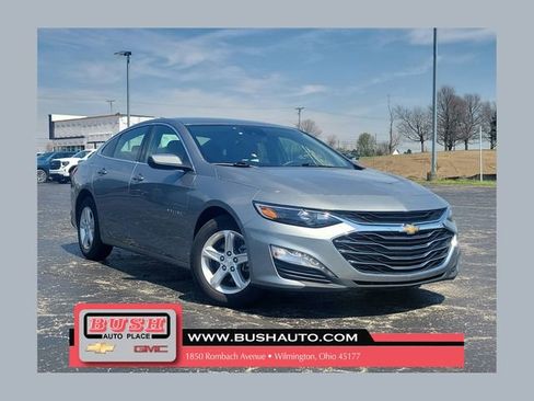 Used 2024 Chevrolet Malibu LT image 1