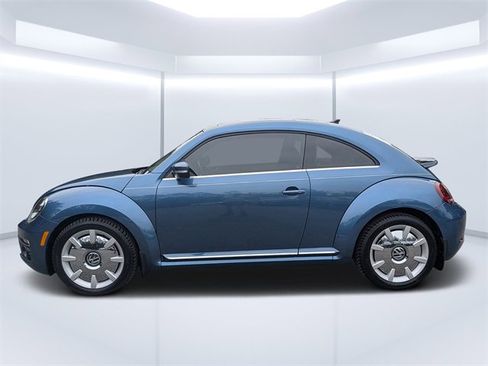 Used 2019 Volkswagen Beetle 2.0T SE image 6