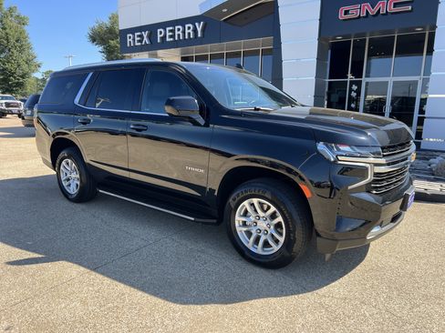 Used 2023 Chevrolet Tahoe LT image 2