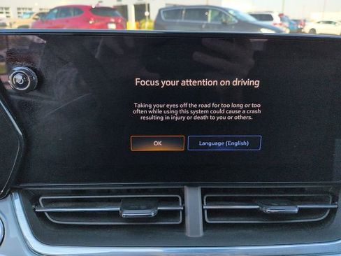 Used 2025 Chevrolet Trax LT w/ LT Convenience Package image 36