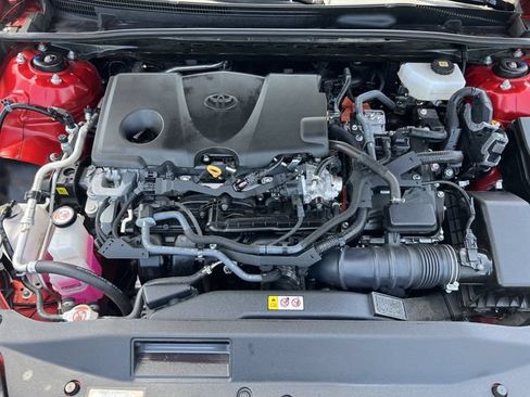 Used 2025 Toyota Camry SE FWD image 29