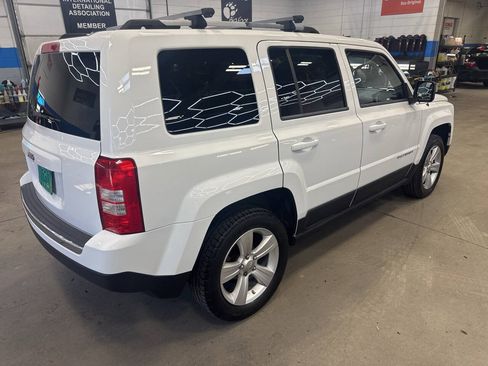 Used 2011 Jeep Patriot Latitude w/ Sun/Sound Group AWD/4WD image 5
