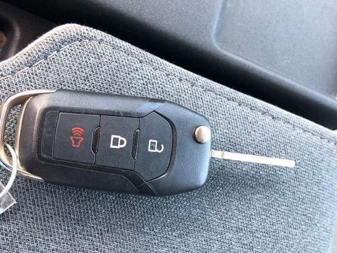 Used 2023 Ford F150 XLT image 44