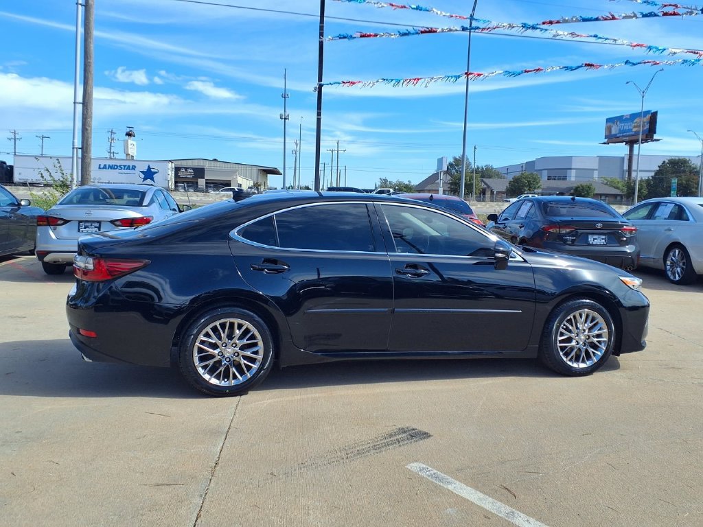 Used 2016 Lexus ES 350 w/ Luxury Package w/Wood Trim FWD image 22