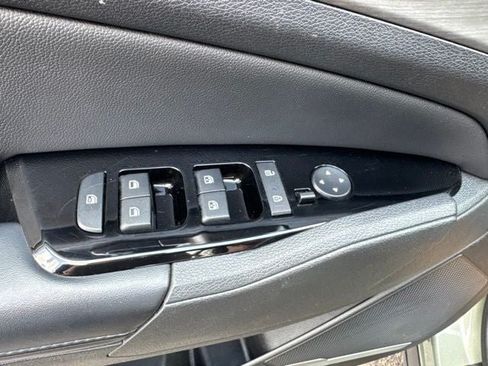 Used 2023 Kia Sportage X-Line w/ X-Line Premium Package AWD/4WD image 9