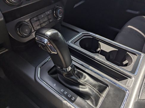 Used 2019 Ford F150 XLT w/ Equipment Group 302A Luxury AWD/4WD image 12