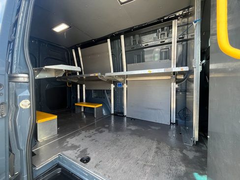 Used 2019 Mercedes-Benz Sprinter 144 image 5