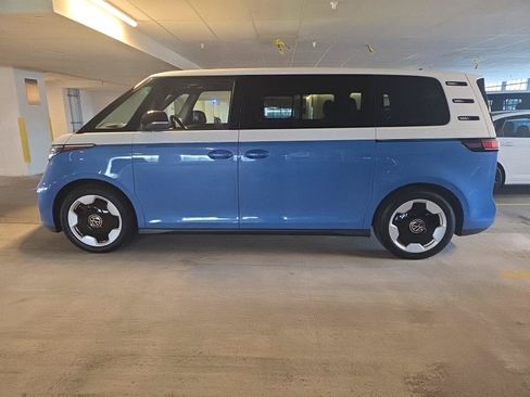 Used 2025 Volkswagen ID. Buzz Pro S Plus AWD/4WD image 3