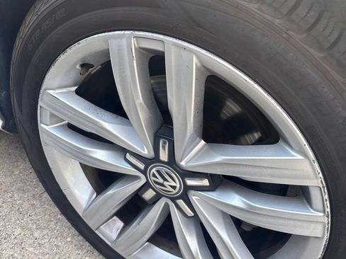 Used 2017 Volkswagen Passat 1.8T SE FWD image 9