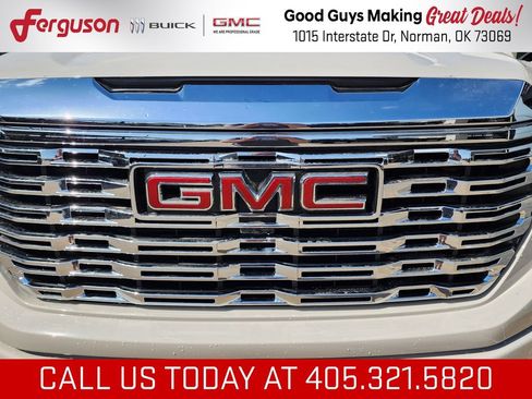 New 2026 GMC Sierra 1500 Denali w/ Denali Reserve Package AWD/4WD image 9
