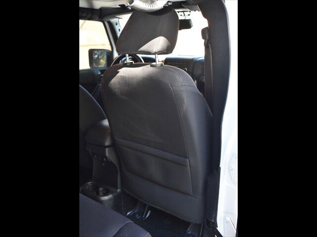 Used 2017 Jeep Wrangler Unlimited Sport w/ Quick Order Package 23S AWD/4WD image 29