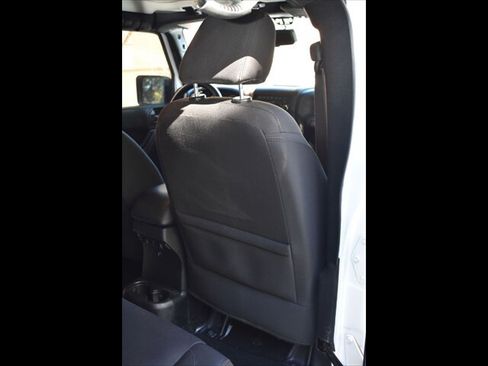 Used 2017 Jeep Wrangler Unlimited Sport w/ Quick Order Package 23S AWD/4WD image 29