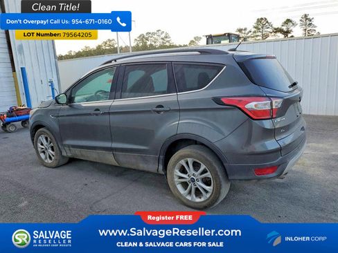 Used 2018 Ford Escape SE image 3