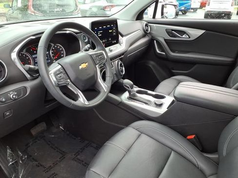 Used 2024 Chevrolet Blazer LT AWD/4WD image 12