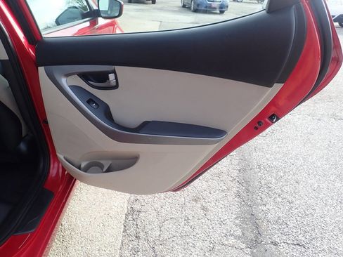 Used 2016 Hyundai Elantra SE w/ Option Group 02 image 27