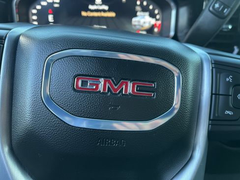 Used 2025 GMC Sierra 1500 SLT AWD/4WD image 31