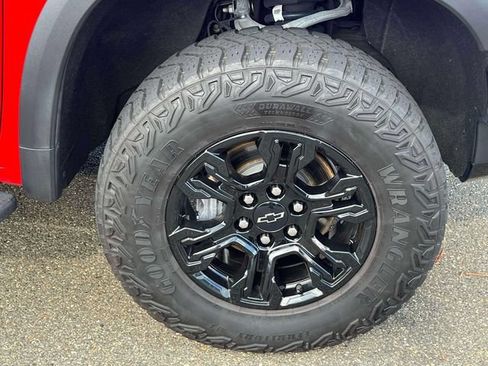 Used 2022 Chevrolet Silverado 1500 ZR2 w/ Technology Package AWD/4WD image 7