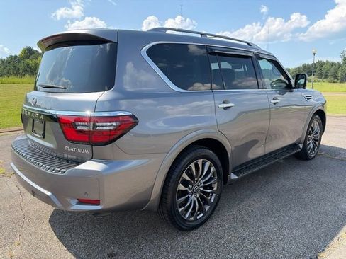 Used 2023 Nissan Armada Platinum w/ Captain's Chairs Package RWD image 4