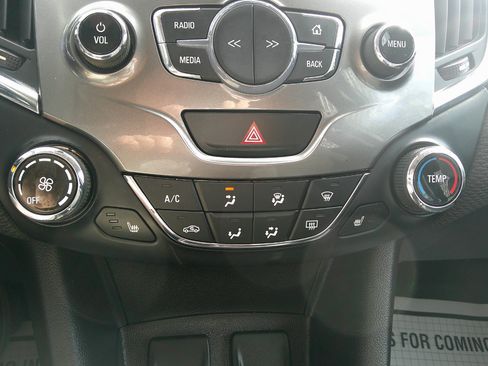 Used 2017 Chevrolet Cruze LT w/ Sun And Sound Package image 23