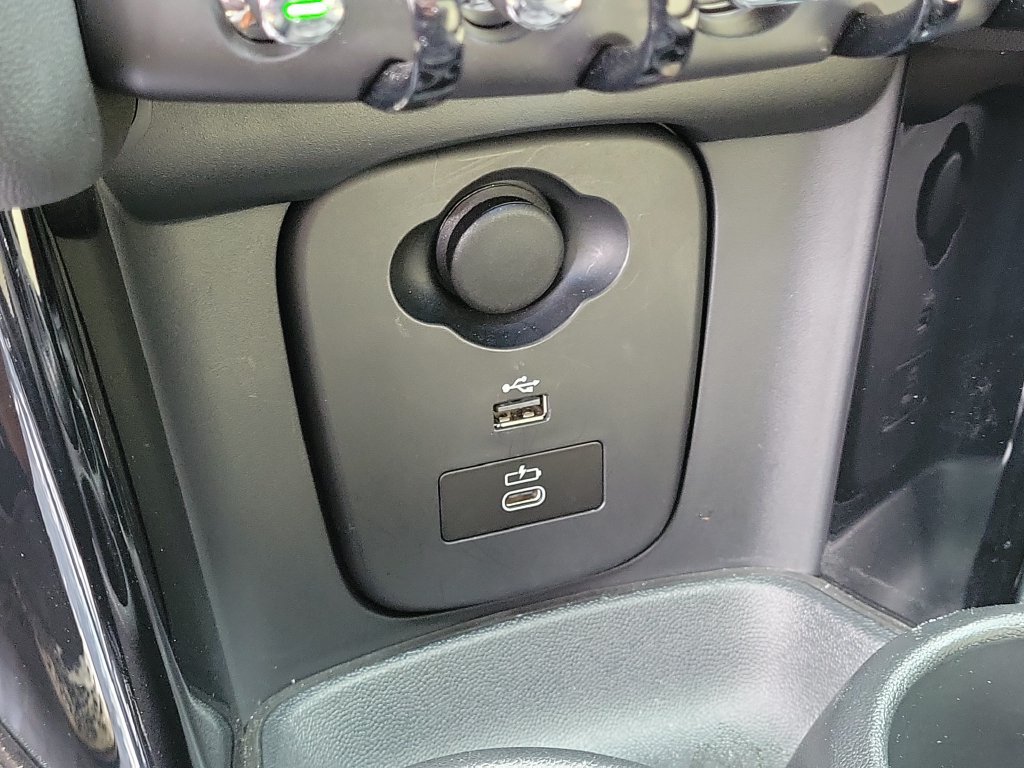Used 2023 MINI Cooper S w/ MINI Resolute Edition FWD image 31
