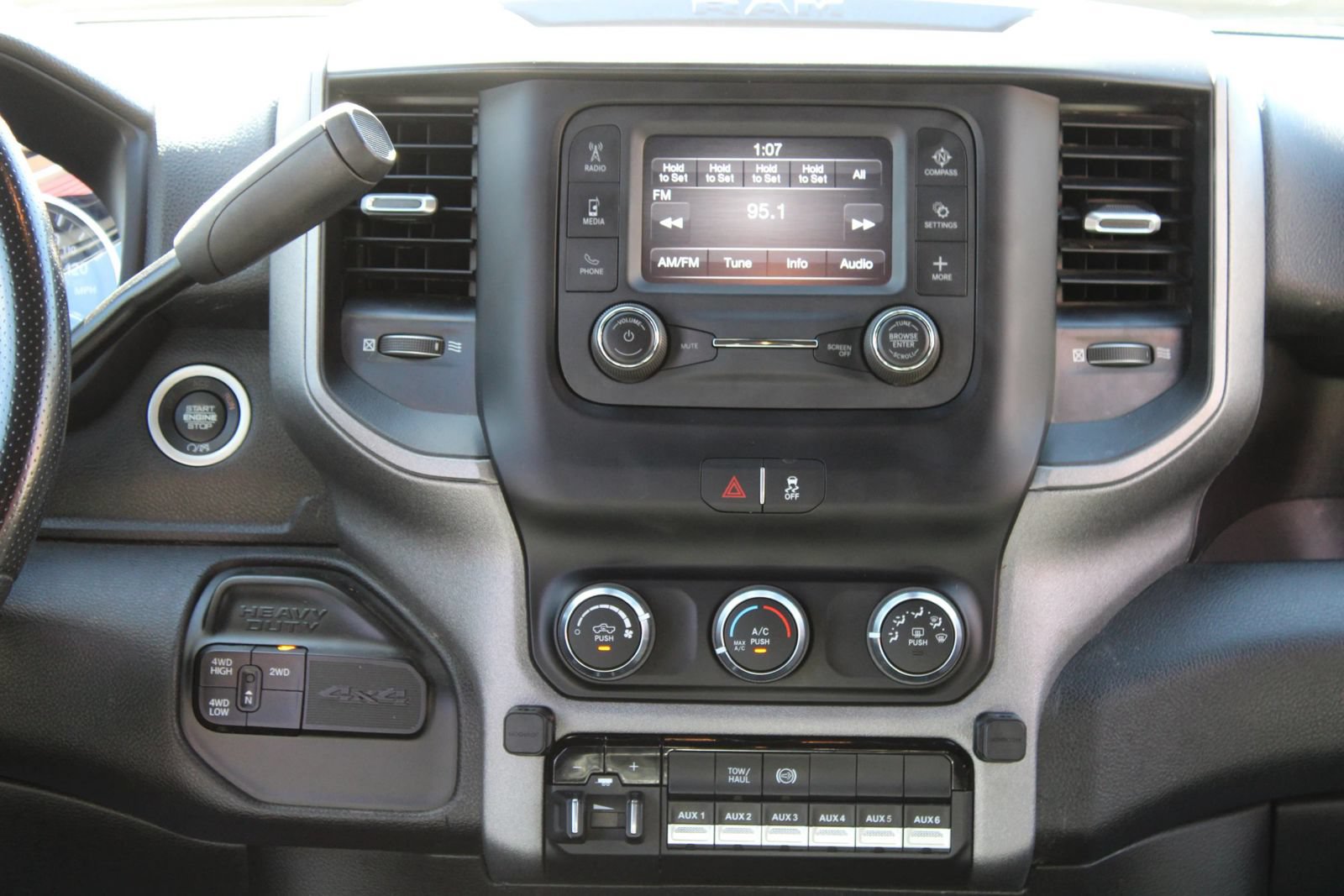 Used 2024 RAM 2500 Tradesman w/ Chrome Appearance Group AWD/4WD image 24