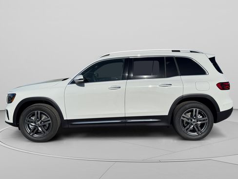 New 2026 Mercedes-Benz GLB 250 4MATIC image 2