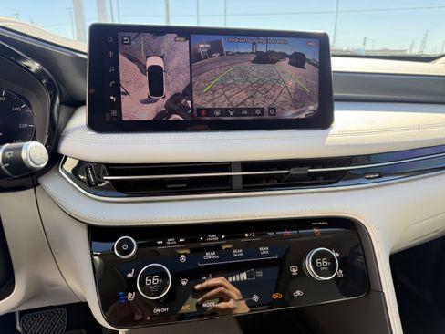 Certified 2026 INFINITI QX60 Luxe w/ Cargo Package image 23