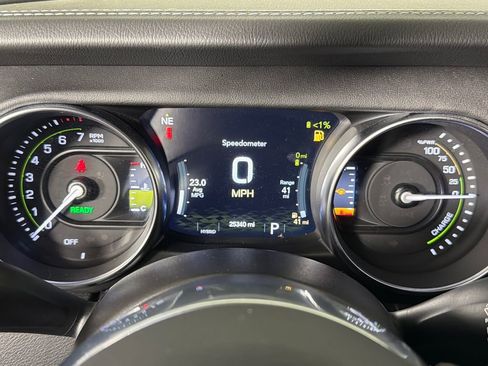 Used 2022 Jeep Wrangler Unlimited Sahara 4xe image 28