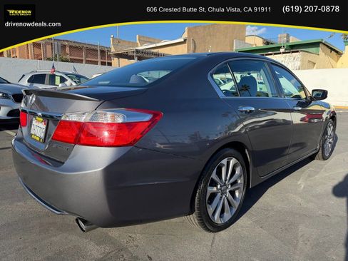 Used 2015 Honda Accord Sport image 5