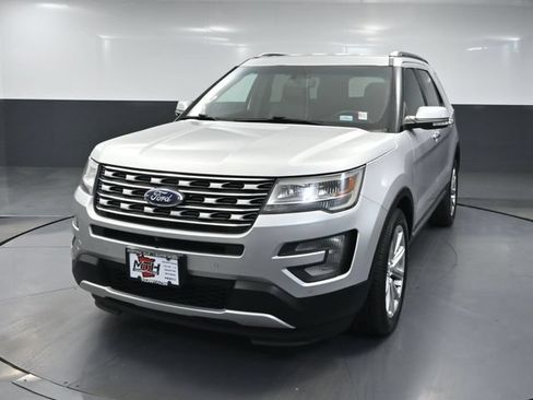 Used 2017 Ford Explorer Limited AWD/4WD image 11