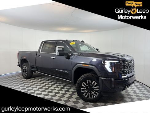 Used 2024 GMC Sierra 2500 Denali Ultimate AWD/4WD image 1