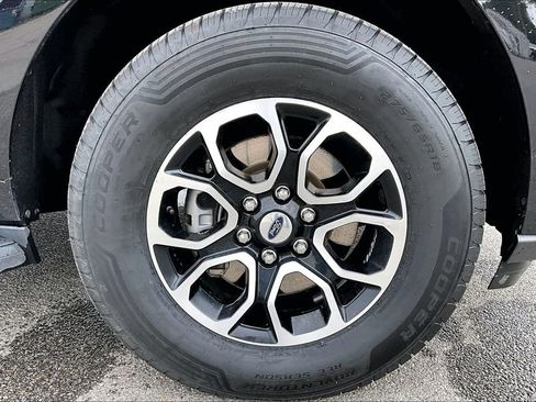 Used 2024 Ford Expedition XLT AWD/4WD image 9