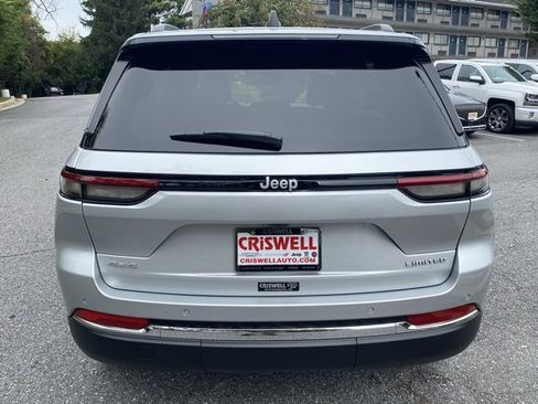 Used 2025 Jeep Grand Cherokee Limited image 6