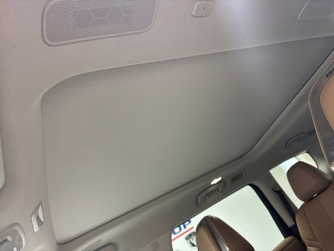 Used 2025 INFINITI QX80 Sensory AWD/4WD image 15
