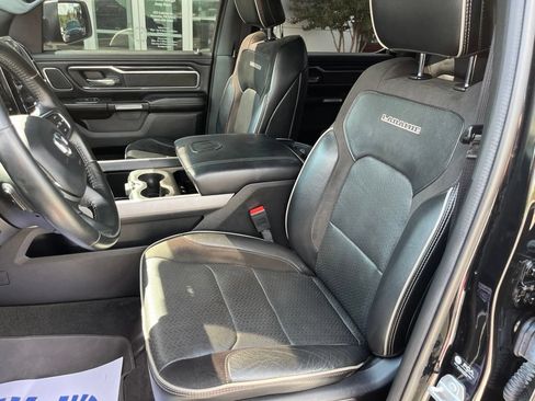 Used 2023 RAM 1500 Laramie AWD/4WD image 5