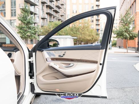 Used 2015 Mercedes-Benz S 550 Sedan image 42