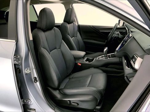 Used 2021 Subaru Outback Limited XT w/ Popular Package #2 AWD/4WD image 6
