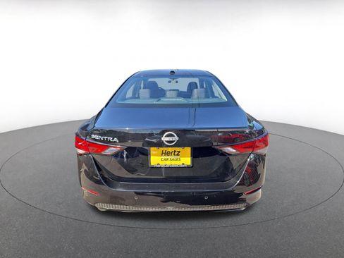 Used 2025 Nissan Sentra SV FWD image 8