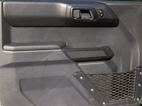 Used 2025 Ford Bronco Outer Banks image 12